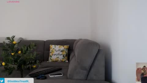 cris_tinne online show from April 12, 3:28 pm