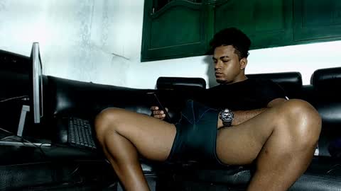 yereimis y jaider  online show from January 2, 1:38 am