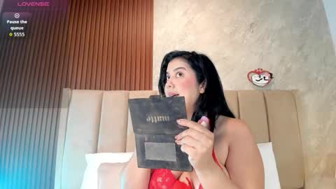 criss  spiicy online show from November 27, 7:49 pm