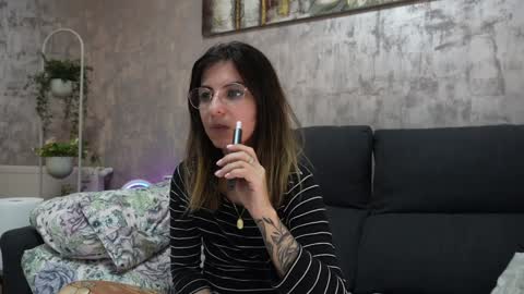 crissy_love online show from December 11, 9:41 am