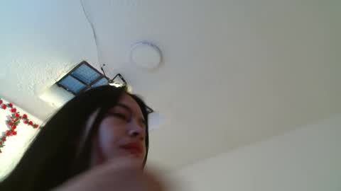 Snapshot of cristal541658 chatting on December 20, 1:07 pm cristal541658 online show from December 20, 1:07 pm