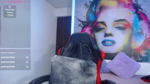 Snapshot of cristal_horny19 chatting on February 17, 4:09 am Milena online show from February 17, 4:09 am