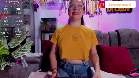 Snapshot of cristal_princess_ chatting on July 11, 4:04 am Cristal online show from July 11, 4:04 am