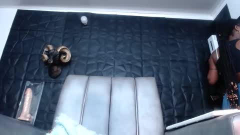 Hanna  online show from October 4, 11:41 am