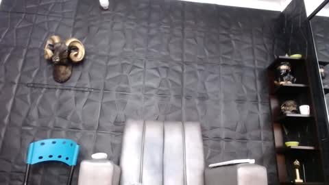 Hanna  online show from October 12, 1:10 pm