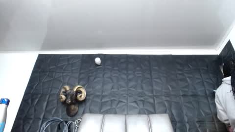 Hanna  online show from April 15, 8:54 am