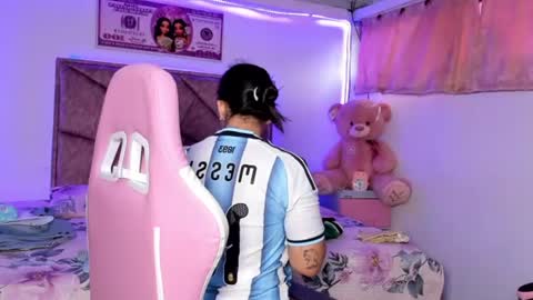 Snapshot of cristal_smith20 chatting on July 7, 12:42 pm cristal_smith20 online show from July 7, 12:42 pm