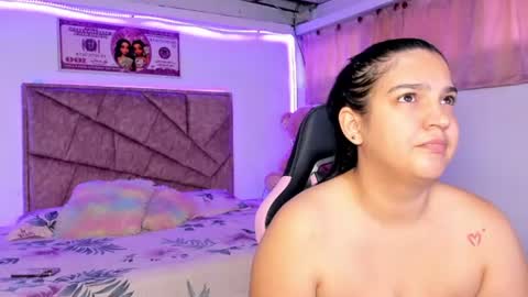 Snapshot of cristal_smith20 chatting on July 15, 12:10 pm cristal_smith20 online show from July 15, 12:10 pm
