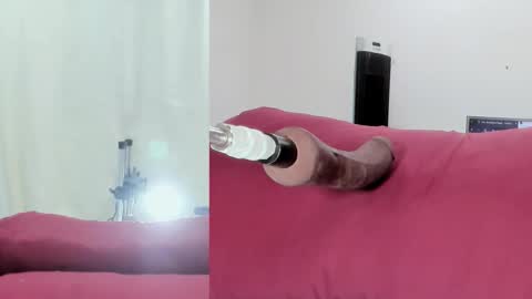 cristal_thompson_ online show from March 19, 12:09 pm