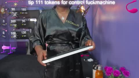 Snapshot of cristale69 chatting on February 27, 7:14 pm cristale69 online show from February 27, 7:14 pm