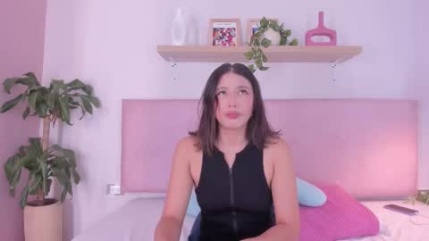 cristalfoxy_ online show from September 19, 12:06 pm