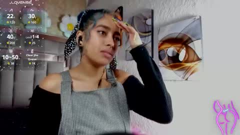   online show from November 24, 3:34 pm