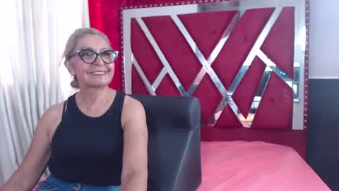 cristalmature online show from June 17, 3:35 pm