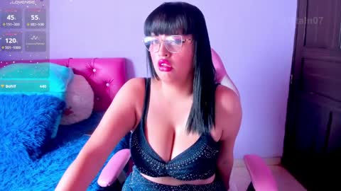 Snapshot of cristaln07 chatting on April 12, 1:05 pm Natis online show from April 12, 1:05 pm