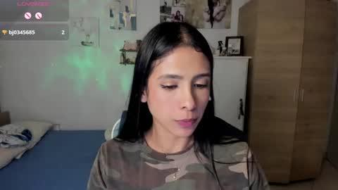 Snapshot of cristamunez chatting on June 16, 2:58 am veronika online show from June 16, 2:58 am