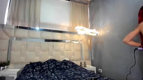  Independent Model online show from March 1, 1:51 pm