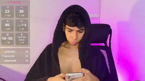 Snapshot of cristhian_slytherin chatting on December 16, 4:28 am cristhian online show from December 16, 4:28 am