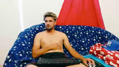 Snapshot of cristian_gp chatting on October 18, 3:42 am cristian gp online show from October 18, 3:42 am