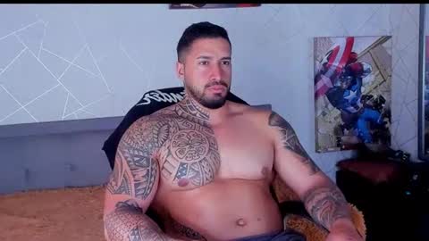 Snapshot of cristian_walker chatting on April 23, 12:29 pm cristian walker online show from April 23, 12:29 pm