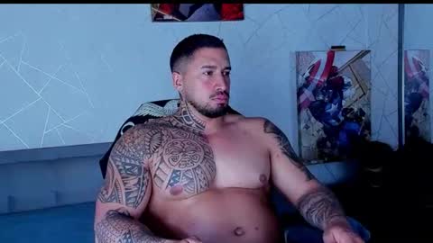 Snapshot of cristian_walker chatting on May 9, 12:32 pm cristian walker online show from May 9, 12:32 pm
