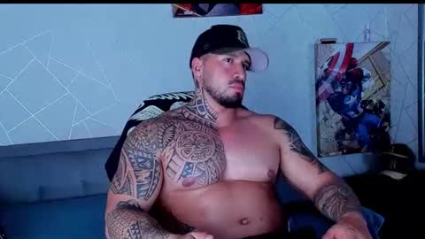 Snapshot of cristian_walker chatting on May 12, 11:46 pm cristian walker online show from May 12, 11:46 pm