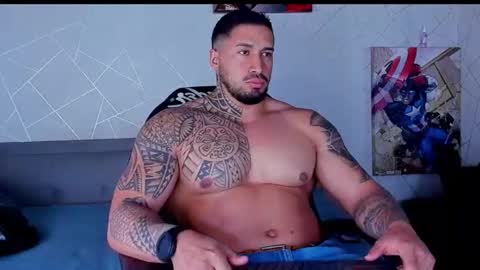 Snapshot of cristian_walker chatting on May 18, 12:55 pm cristian walker online show from May 18, 12:55 pm