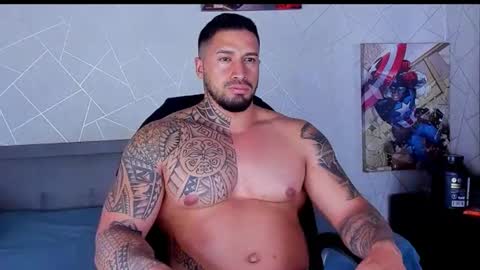 Snapshot of cristian_walker chatting on May 24, 11:37 am cristian walker online show from May 24, 11:37 am