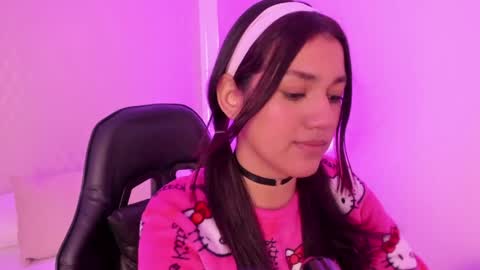 C R I S T I N online show from April 10, 8:13 pm