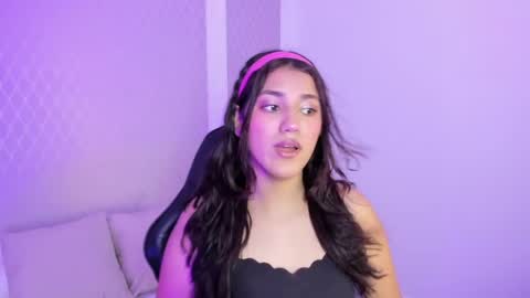 C R I S T I N online show from April 28, 9:31 pm