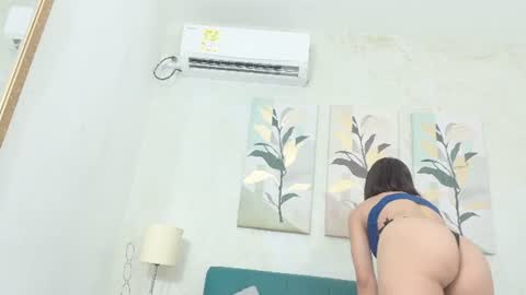 Snapshot of cristina_aznar chatting on July 17, 7:08 pm Cris online show from July 17, 7:08 pm