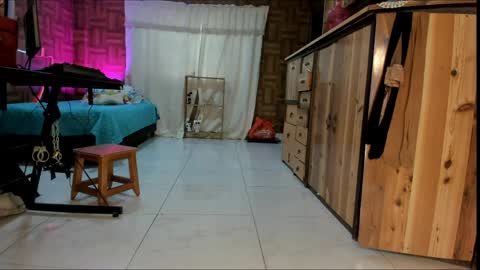 Snapshot of cristinavanegas chatting on April 7, 8:42 pm Julieta online show from April 7, 8:42 pm