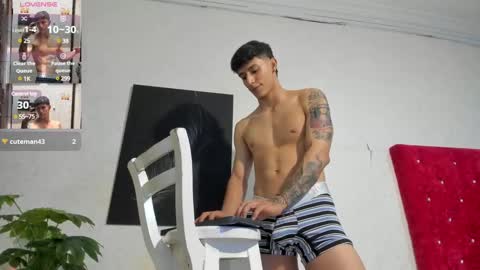 Snapshot of cristopher23_ chatting on January 7, 8:10 pm cristopher23 online show from January 7, 8:10 pm