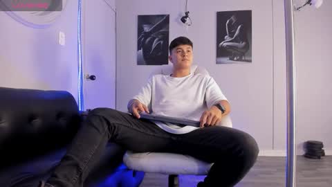 Cristopher online show from February 28, 2:07 pm