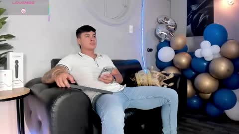 Cristopher online show from May 22, 1:06 pm