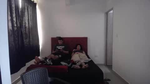 Snapshot of crisyoha4020 chatting on November 24, 7:13 pm crisyoha4020 online show from November 24, 7:13 pm