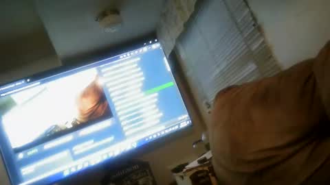 critterick6674 online show from May 12, 9:17 am