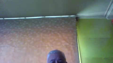 Snapshot of crmperez chatting on December 6, 5:22 pm crmperez online show from December 6, 5:22 pm