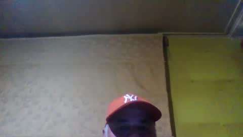 Snapshot of crmperez chatting on January 6, 2:48 am crmperez online show from January 6, 2:48 am
