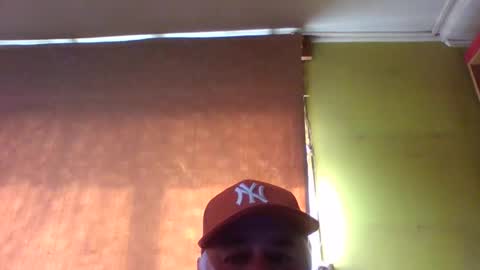 Snapshot of crmperez chatting on September 11, 6:52 pm crmperez online show from September 11, 6:52 pm