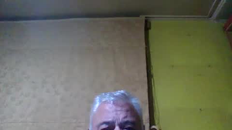 Snapshot of crmperez chatting on October 8, 2:09 am crmperez online show from October 8, 2:09 am