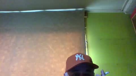 Snapshot of crmperez chatting on October 12, 8:19 pm crmperez online show from October 12, 8:19 pm