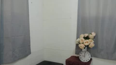 crocodale online show from September 21, 6:26 am