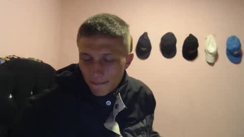 Snapshot of cronos_hot_888 chatting on February 23, 6:16 pm cronos_hot_888 online show from February 23, 6:16 pm