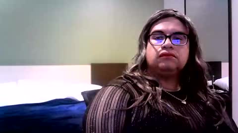 Linda Cross online show from November 1, 12:23 am