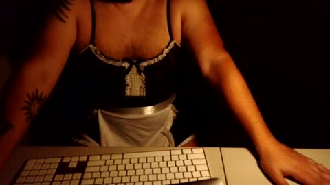 Snapshot of crossdressercrowe chatting on November 1, 12:56 am Insta theramonacrowecd online show from November 1, 12:56 am