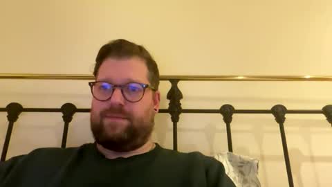 crouchendtiger online show from November 23, 1:27 am