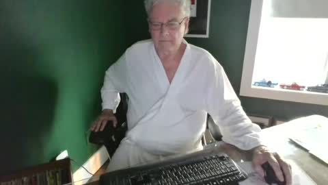 Snapshot of cruisserss chatting on July 17, 10:47 pm Sugarcane online show from July 17, 10:47 pm