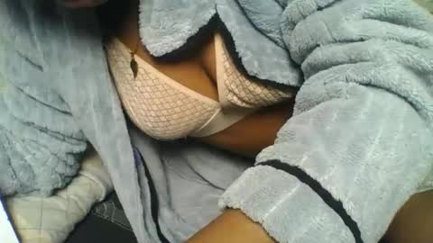 crush069 online show from October 23, 5:51 am