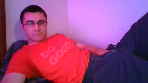 Snapshot of crush380 chatting on December 2, 12:09 am Crush380 online show from December 2, 12:09 am