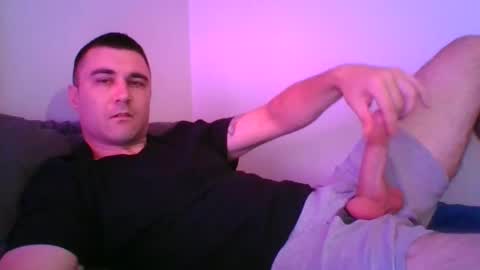 Snapshot of crush380 chatting on December 12, 11:14 pm Crush380 online show from December 12, 11:14 pm